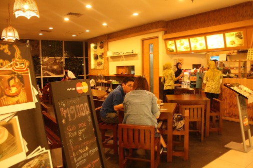 Waroeng Kopikoe is one of authentic Indonesian Restauranta located in Central Park Shopping Mall.